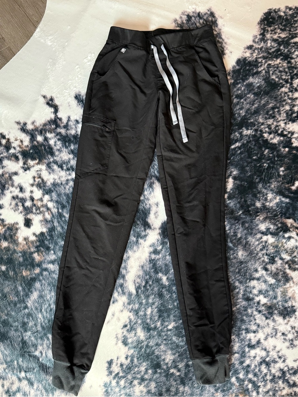 FIGS Women’s Jogger Scrub Pants